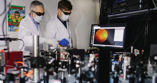 科学家通过新型高速3D打印机推动光纤技术的发展