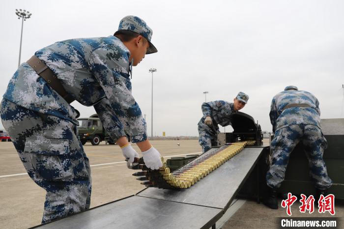 空军地勤兵发展前景_空军航空兵是干什么的_空军航空大学是211吗