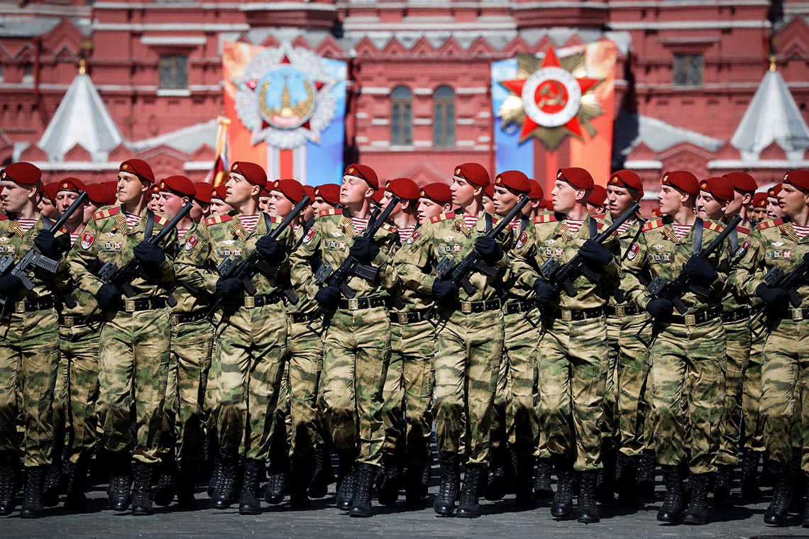 苏联阅兵后直接上战场_苏联1941年红场阅兵_苏联阅兵 下载