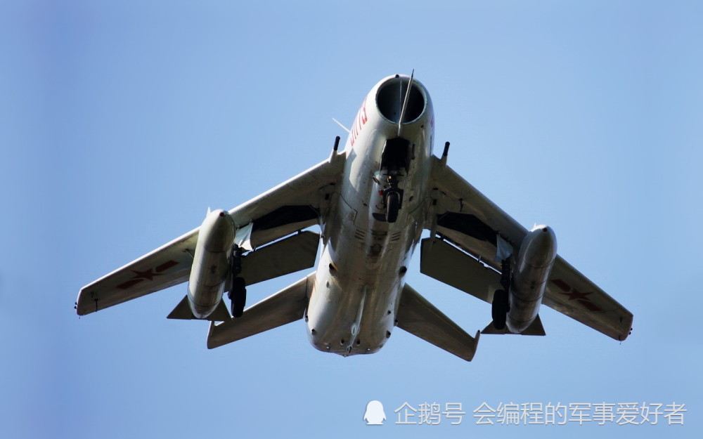 
F22战斗机的作战半径，美国是38000kg，中国是多少？