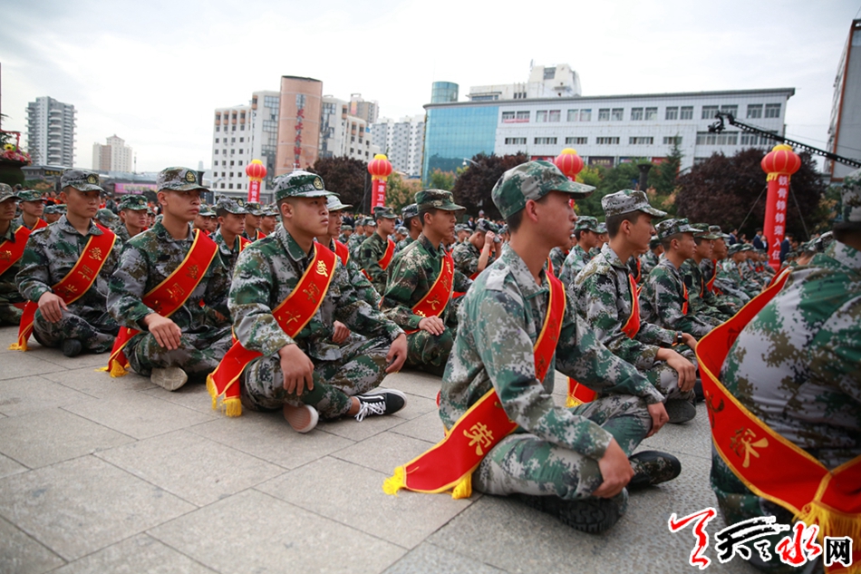 终极尖兵对决 电视剧_尖兵对决:特种兵与外国神秘组织对抗铁血录_铁血尖兵36集剧情介绍