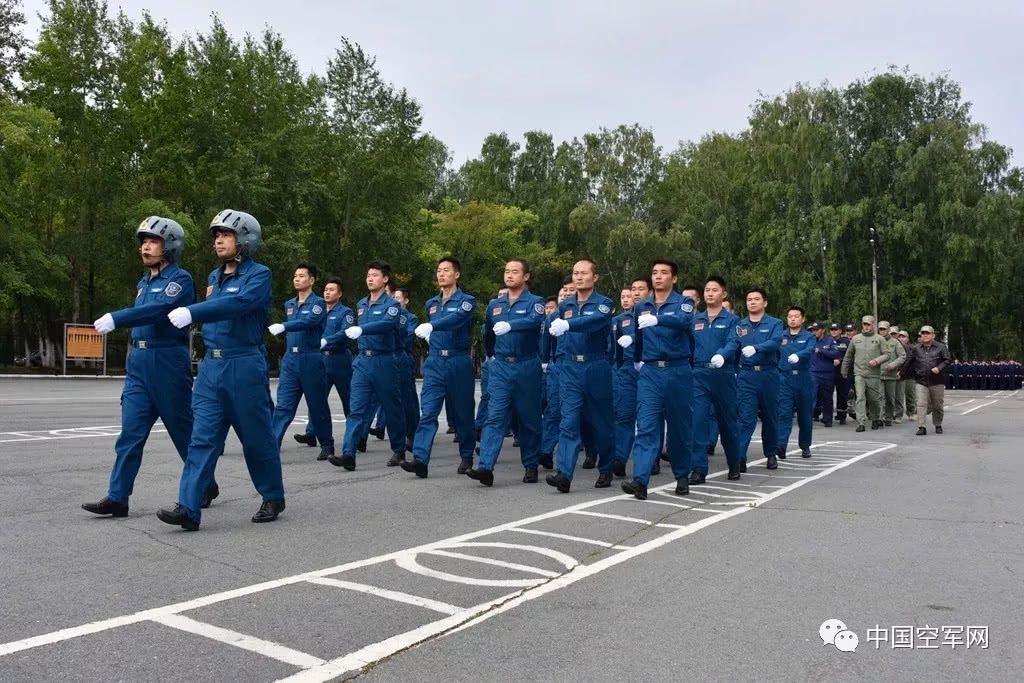 空军武汉基地曲政委_中国空军进行曲_中国现代空军电视剧